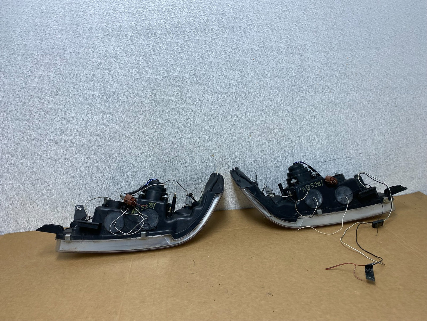 1993 to 1997 Toyota Corolla LED Left+Right Projector Headlights AD52819