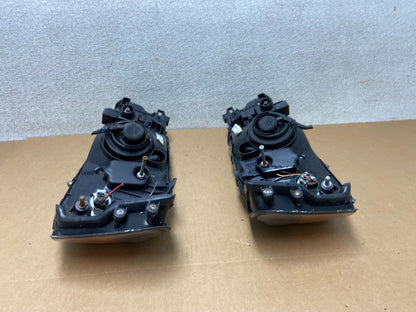 2003 2004 Subaru Forester Left+Right Headlights Halogen Z6571 DW8