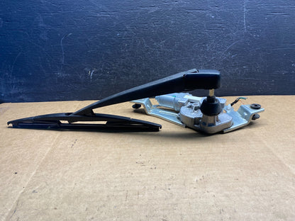 2011 to 2013 Infiniti QX56 QX80 Rear Wiper Motor ad7509 DG3