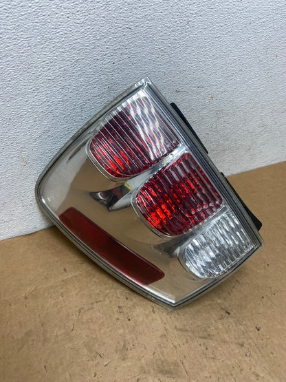 2005 to 2008 Chevrolet Equinox Left Driver Lh Side Tail Light AD5155 LK2