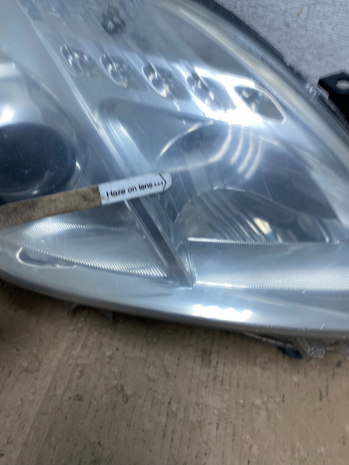 2010 - 2011 Toyota Prius Right Passenger Rh Halogen Headlight AD8124 DW5