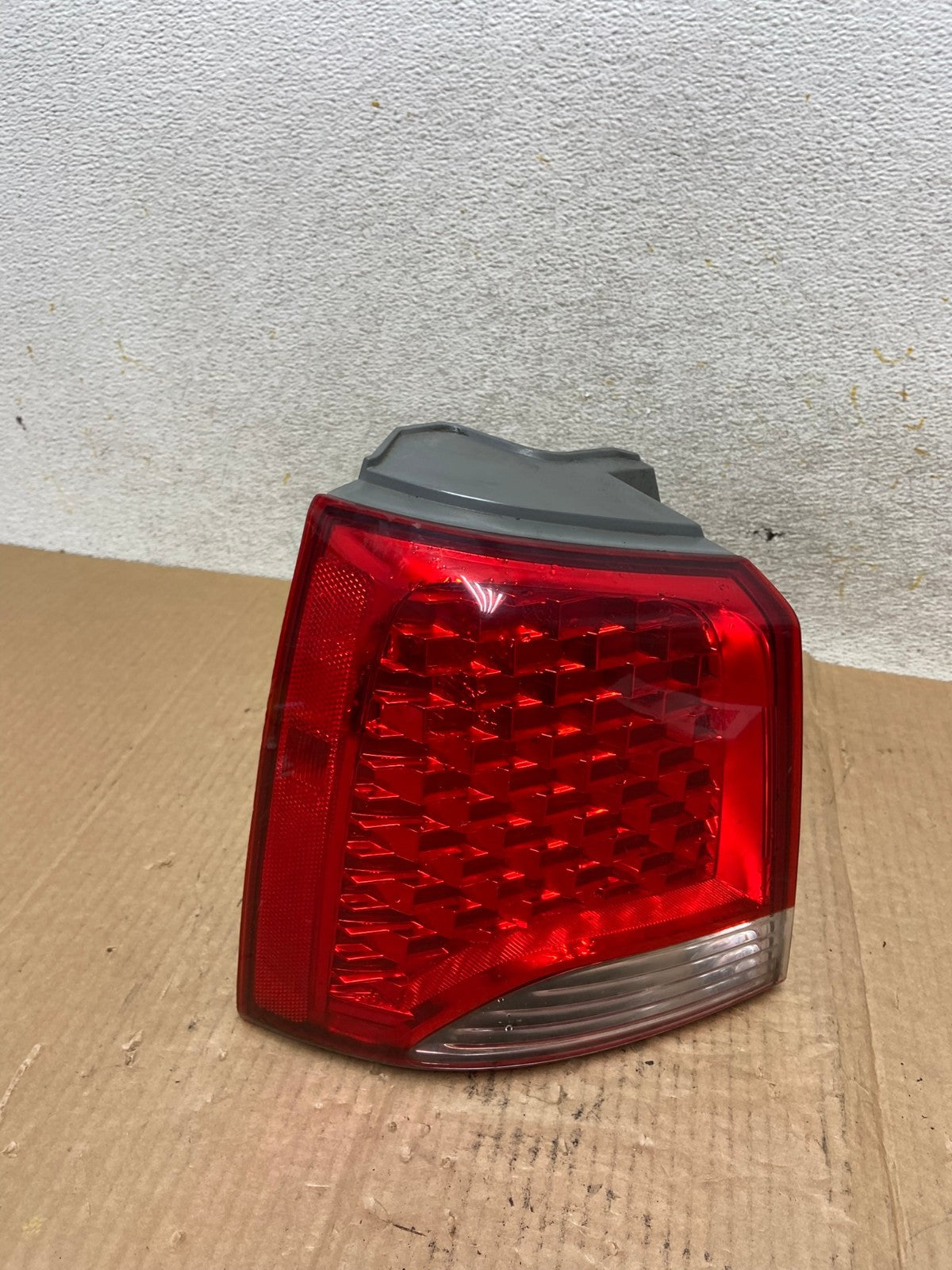 2011 to 2013 Kia Sorento Left Driver LH Side Tail Light AI6535 LK0