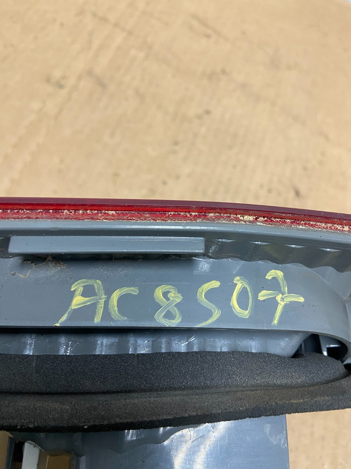2005 Honda Accord Left Side Driver Lh Inner Trunk Lid Tail Light AC8507 DW7