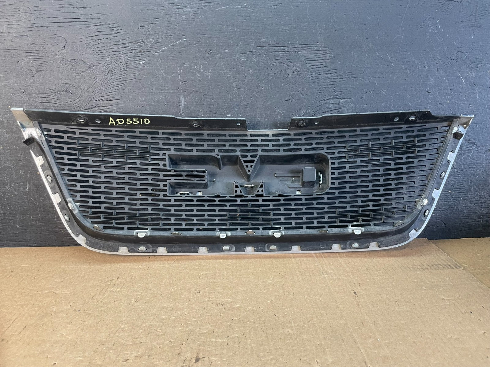 2007 to 2012 GMC Acadia Front Upper Grill Grille ad5510 DG4