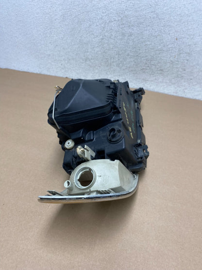 1995 to 1998 Audi A6 Driver Left LH Side Headlight AG44848