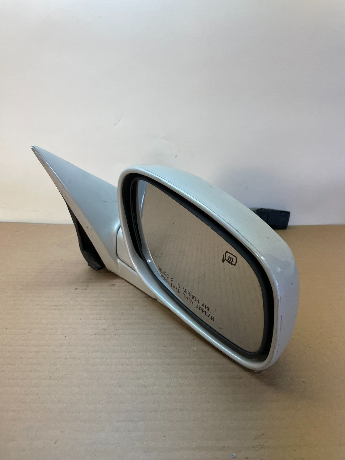 2004 to 2011 Lincoln Town Car Right Passenger View Heated Door Mirror AH8647 DG2