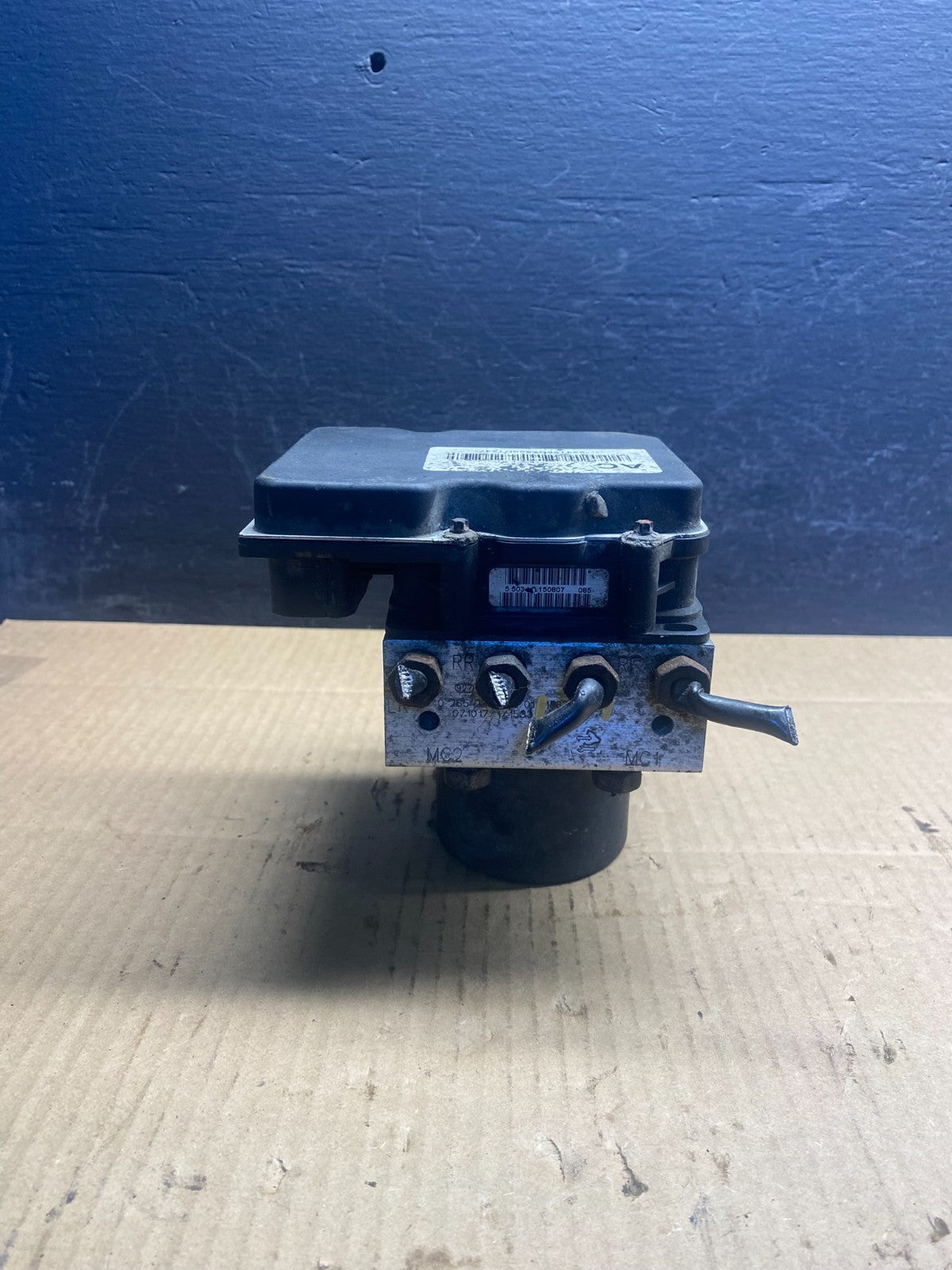 2008 GMC Yukon Chevrolet Tahoe ABS Anti Lock Brake Pump AD0470 DW3