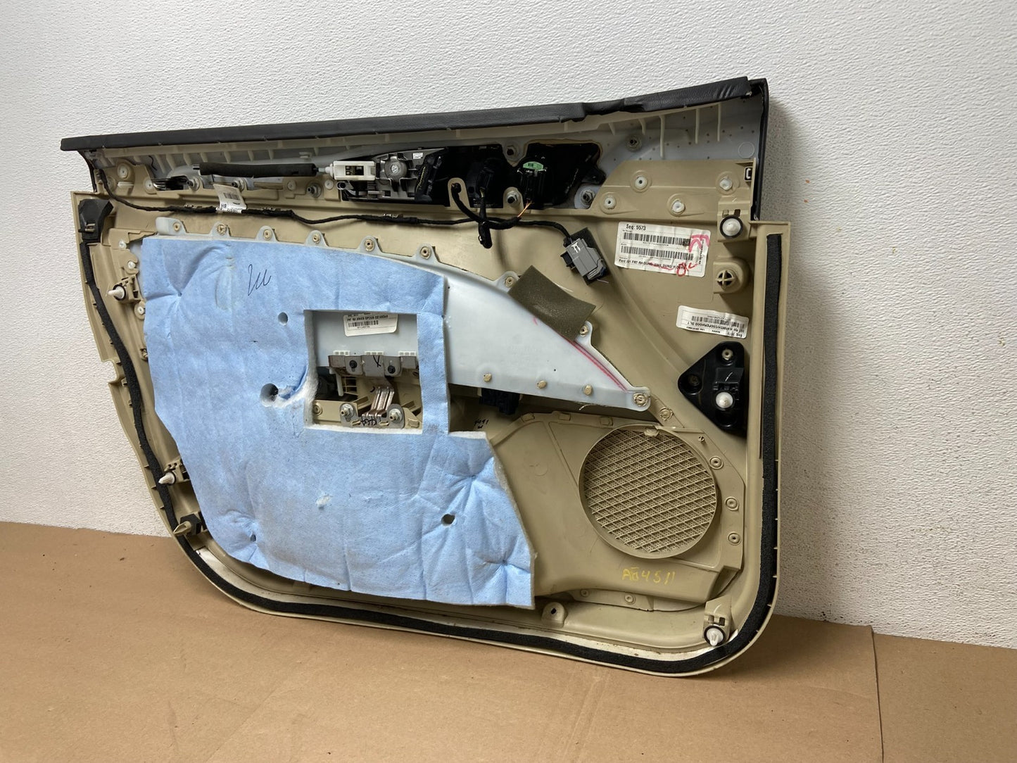 2013 to 2014 Ford Fusion Front Right Passenger Interior Door Panel AG4511 DG7