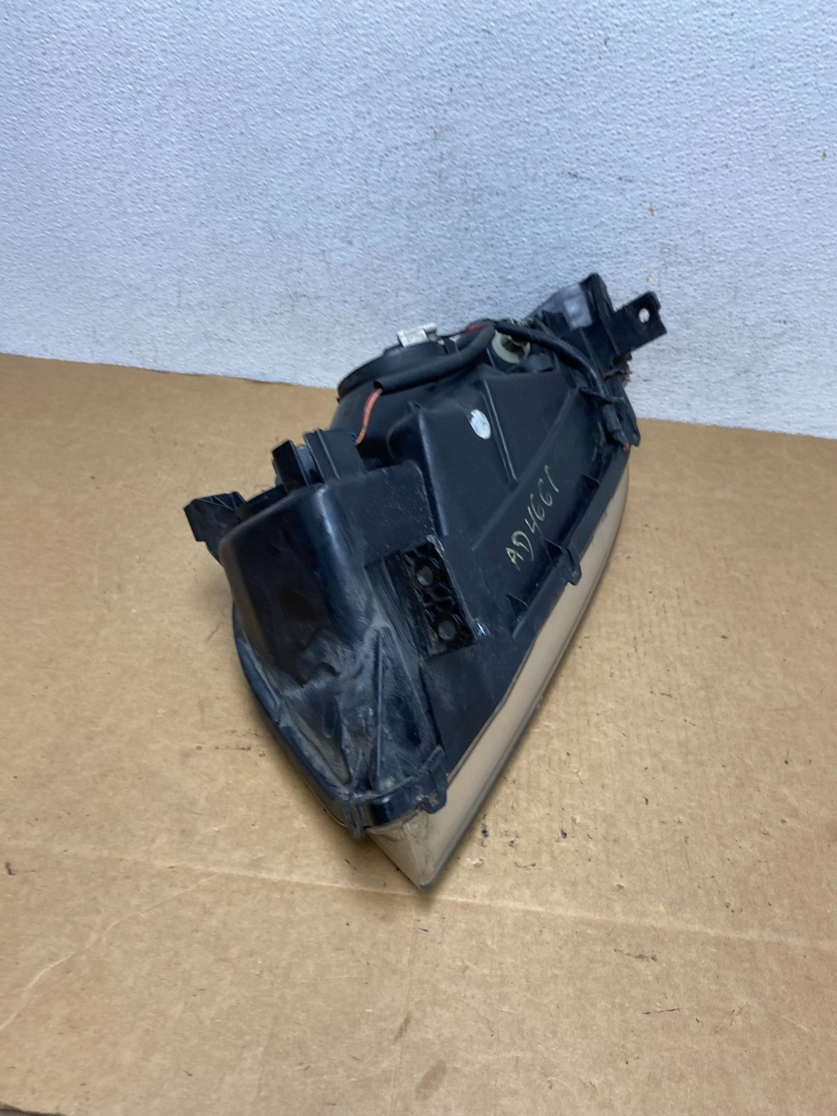 2001 to 2003 Acura MDX Passenger Right RH Headlight AD4661 DW7