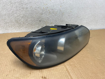 2004 to 2007 Volvo S40 Right Passenger Side Headlight AI6923 DW2