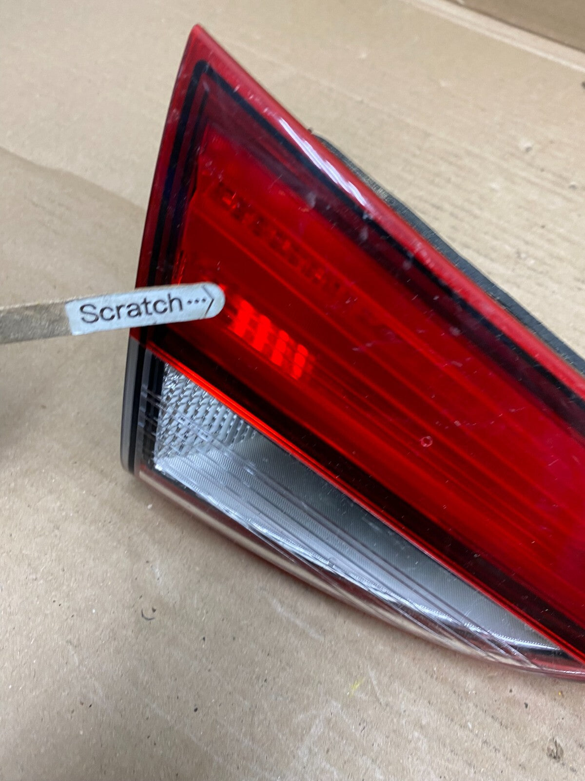 2015 to 2017 Chrysler 200 Sedan Left Driver Side Inner Tail Light Oem O2487 DW3