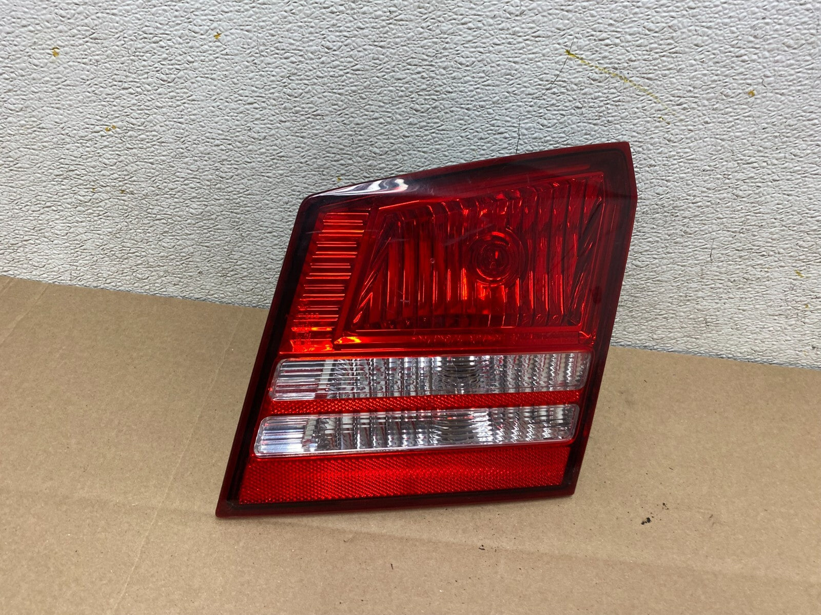 2009 2010 2011 Dodge Journey Right Passenger Rh  Tail Light Inner Oem J8260 DW0