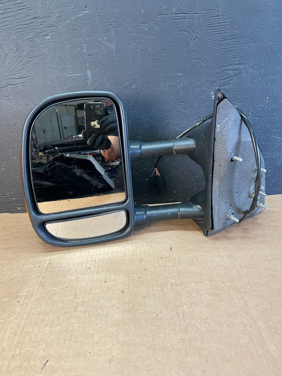 1999 to 2007 Ford F250 F350 F450 Left Driver Door View Mirror AE8355 DW6