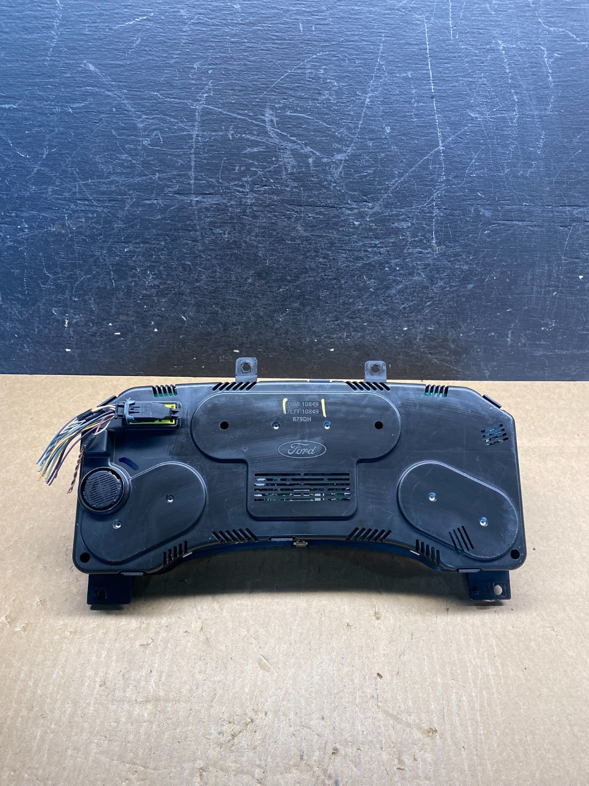 2007 to 2014 Ford Expedition Speedometer Cluster Gauge ag7418 DG4