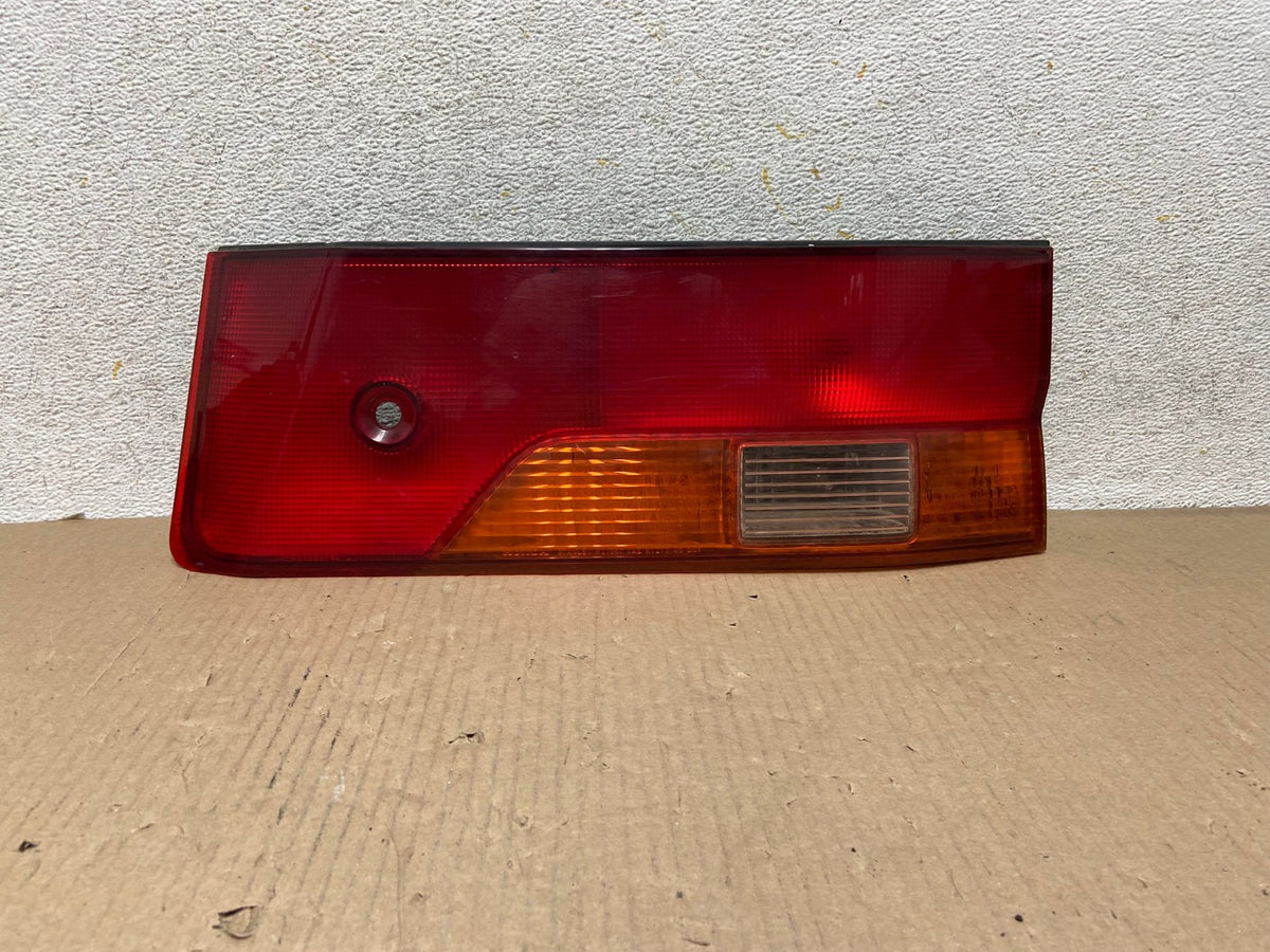 1999 2000 2001 Honda Odyssey Right Passenger RH Tail Light Inner AH5772 LK0
