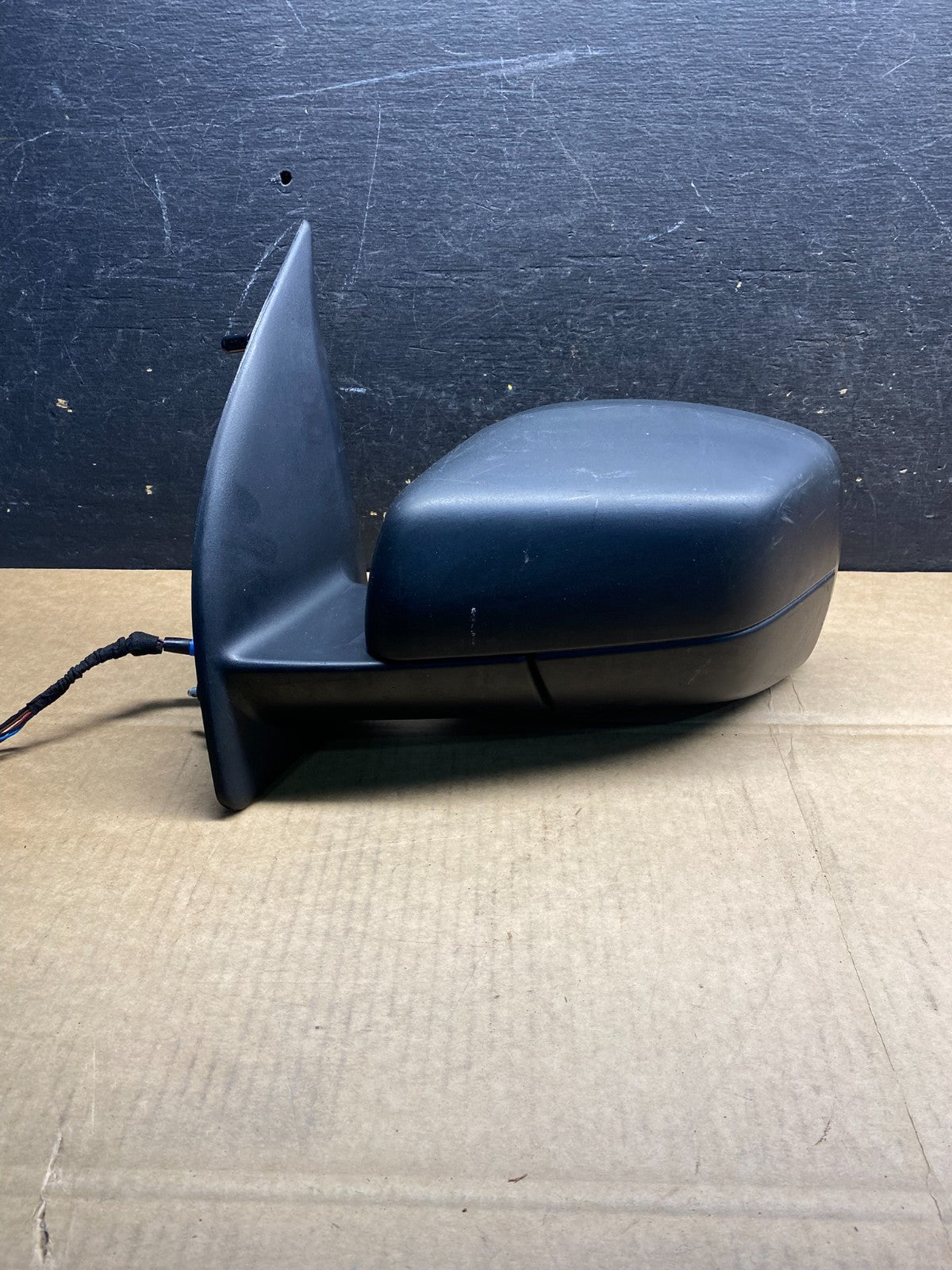 2008 to 2010 Land Rover LR2 Left Lh Side Door Power Mirror OEM AB3933 MS0