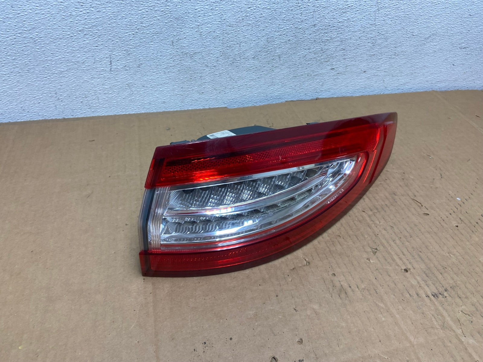 2013 to 2016 Ford Fusion Right Passenger RH Side Tail Light AD0912 LK2