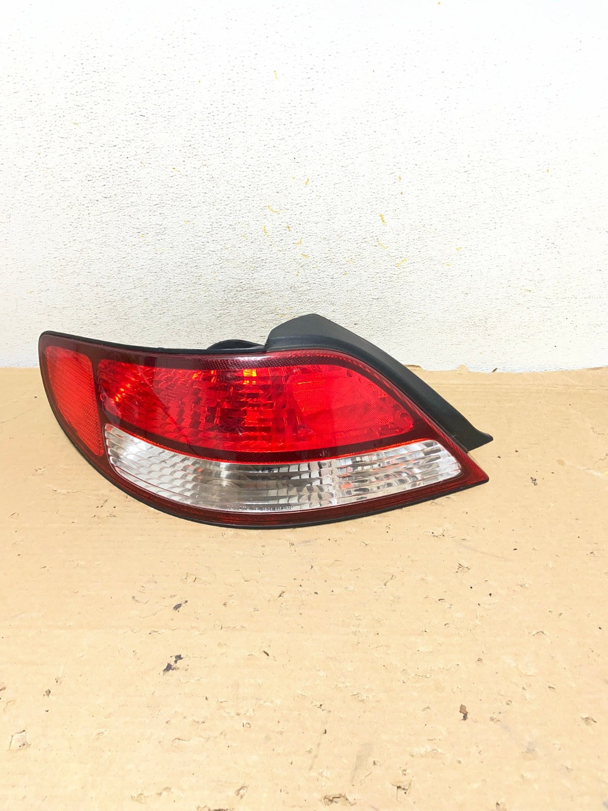 1999 2000 2001 Toyota Solara Left Driver LH Tail Light AH8939 LK0