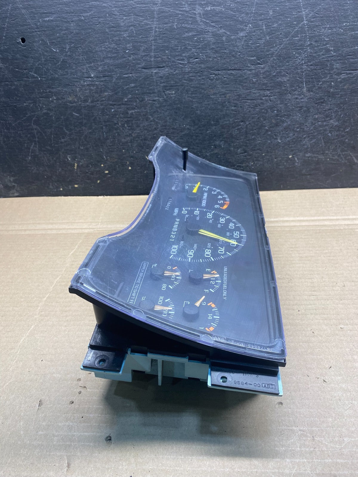 1995 to 1999 Chevrolet Silverado Suburban Cluster Gauge Speedometer ah7581 DG2