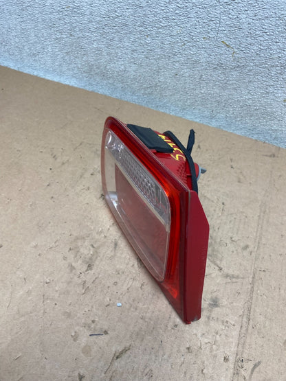 2013-2016 Chevrolet Malibu Left Driver Lh Side Inner Tail Light Oem S3919 DW1
