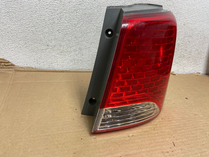 2011 to 2013 Kia Sorento Right Passenger RH Side Tail Light AG9187 LK1