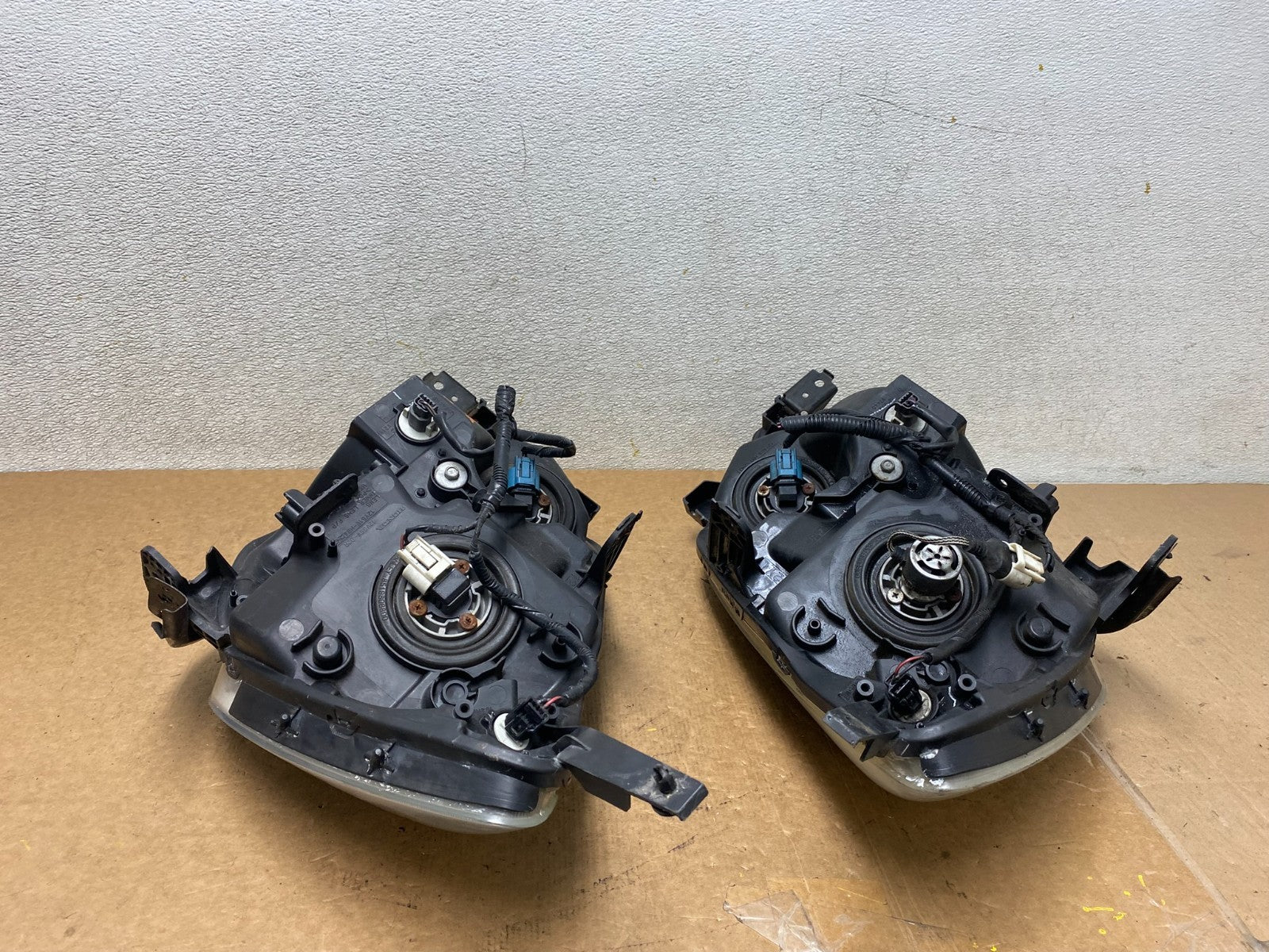 2005 2006 2007 Honda Odyssey Left+Right Set Halogen Headlights S6966 DW10