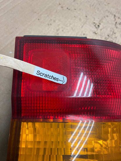 2002 2003 2004 Honda Odyssey Right Passenger Side Tail Light Oem Y0644 DW3