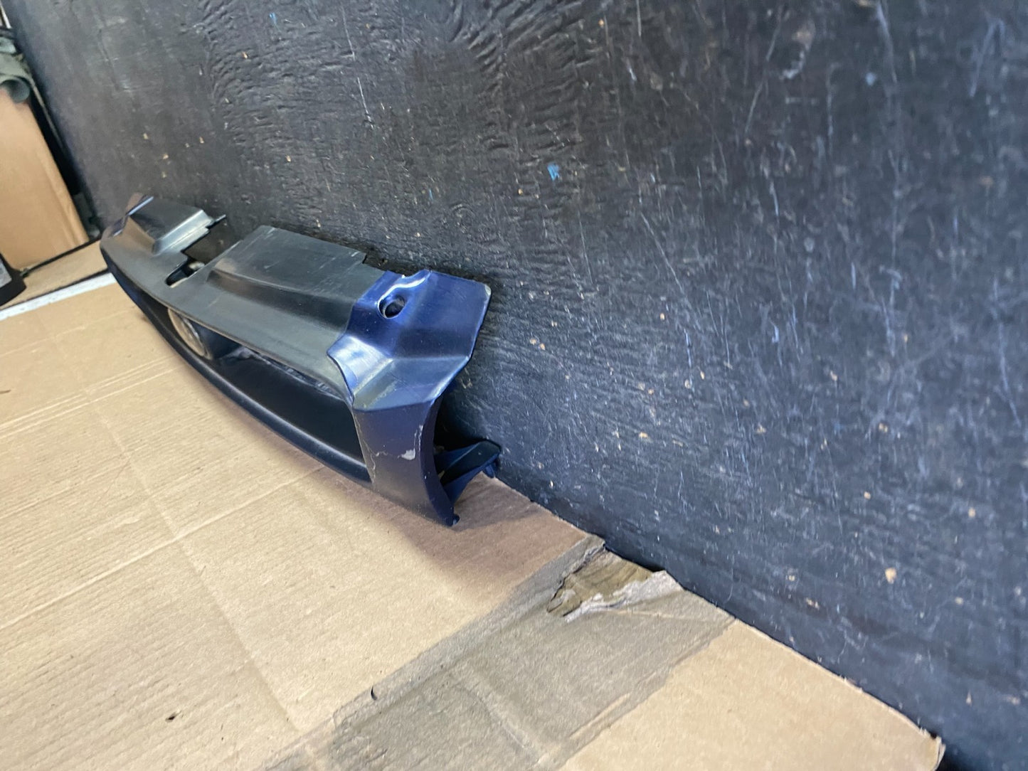 1996 Subaru Impreza Front Upper Grille Grill Q05141