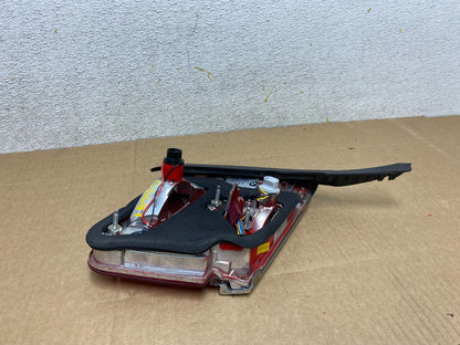 2009 - 2012 Bmw 7-Series F01 F02 750i Right Passenger Inner Tail Light O6681 DW6