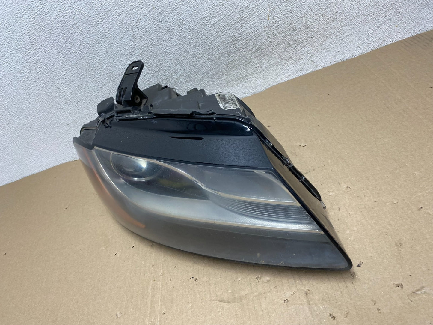 2008 to 2012 Audi A5 S5 Xenon HID Right Passenger Side Headlight AG6846 DW1