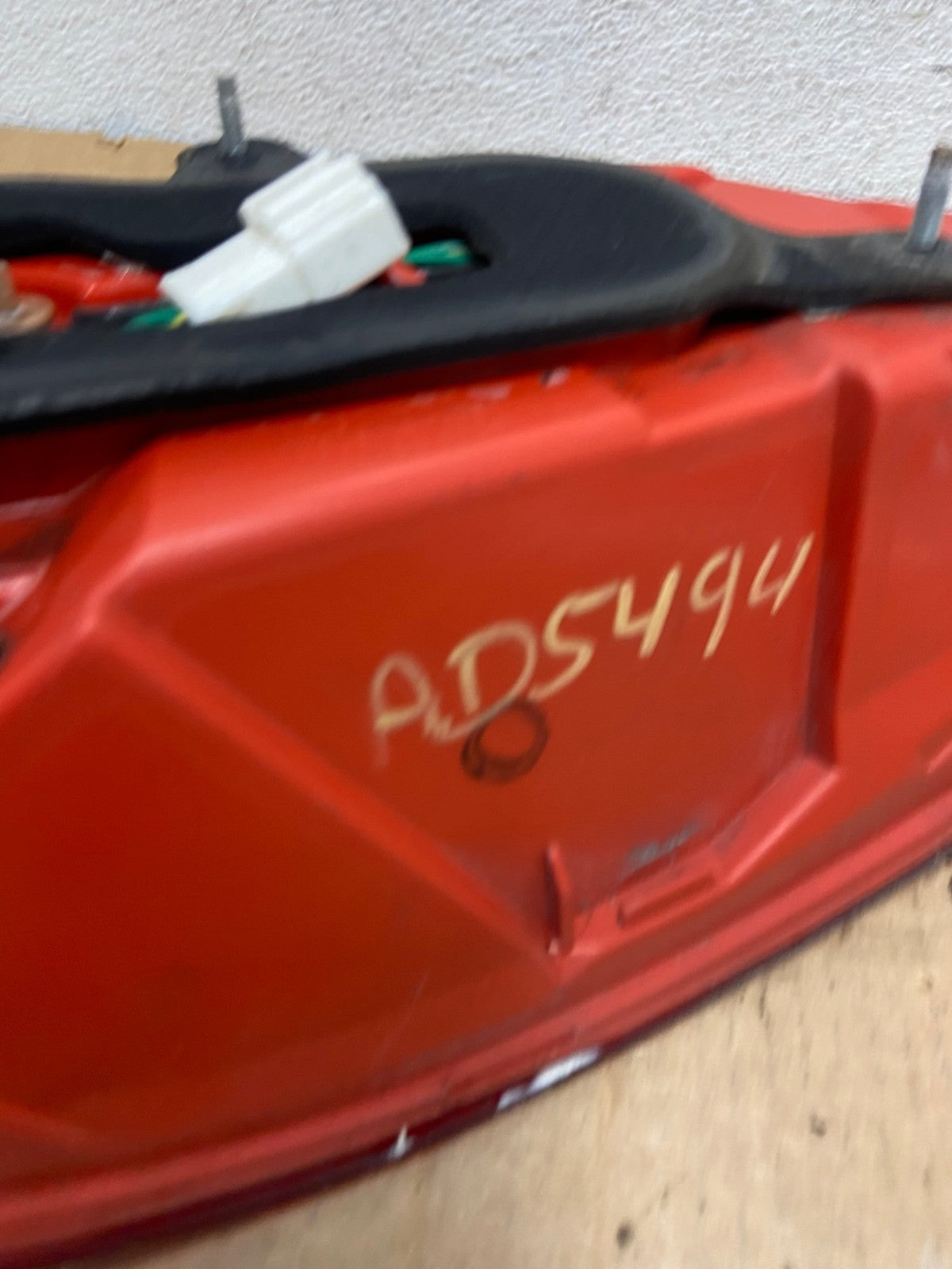 2005 to 2006 Infiniti G35 Right Passenger RH Side Tail Light AD5495 LK6