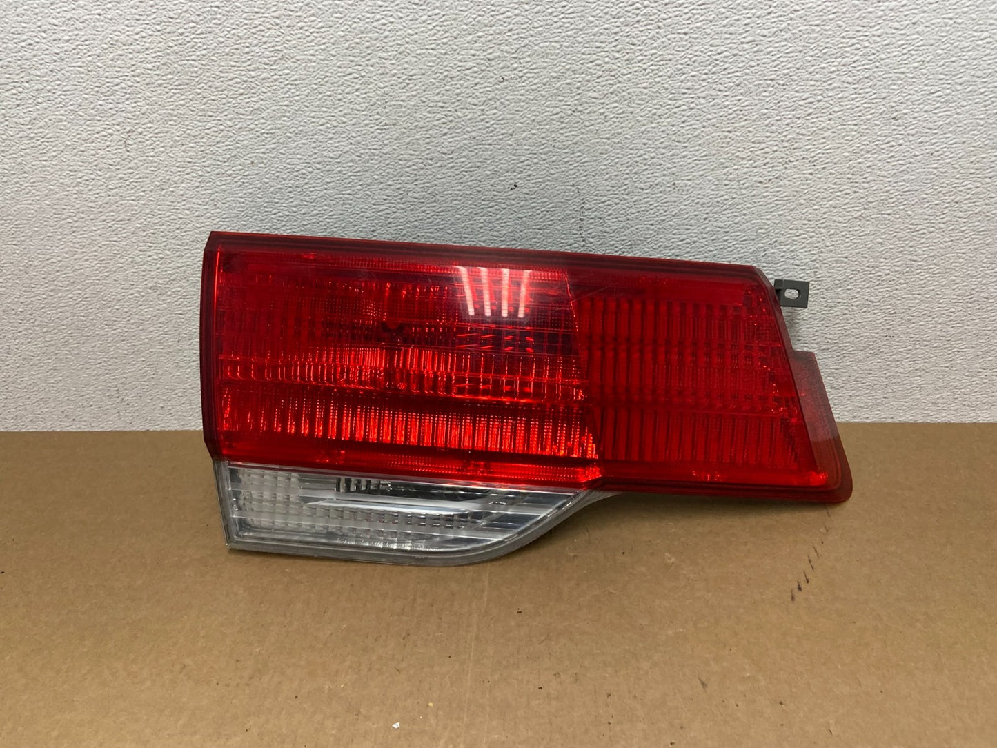 2008 to 2010 Honda Odyssey Left Driver LH Side Tail Light Inner Oem AC0025 DW0