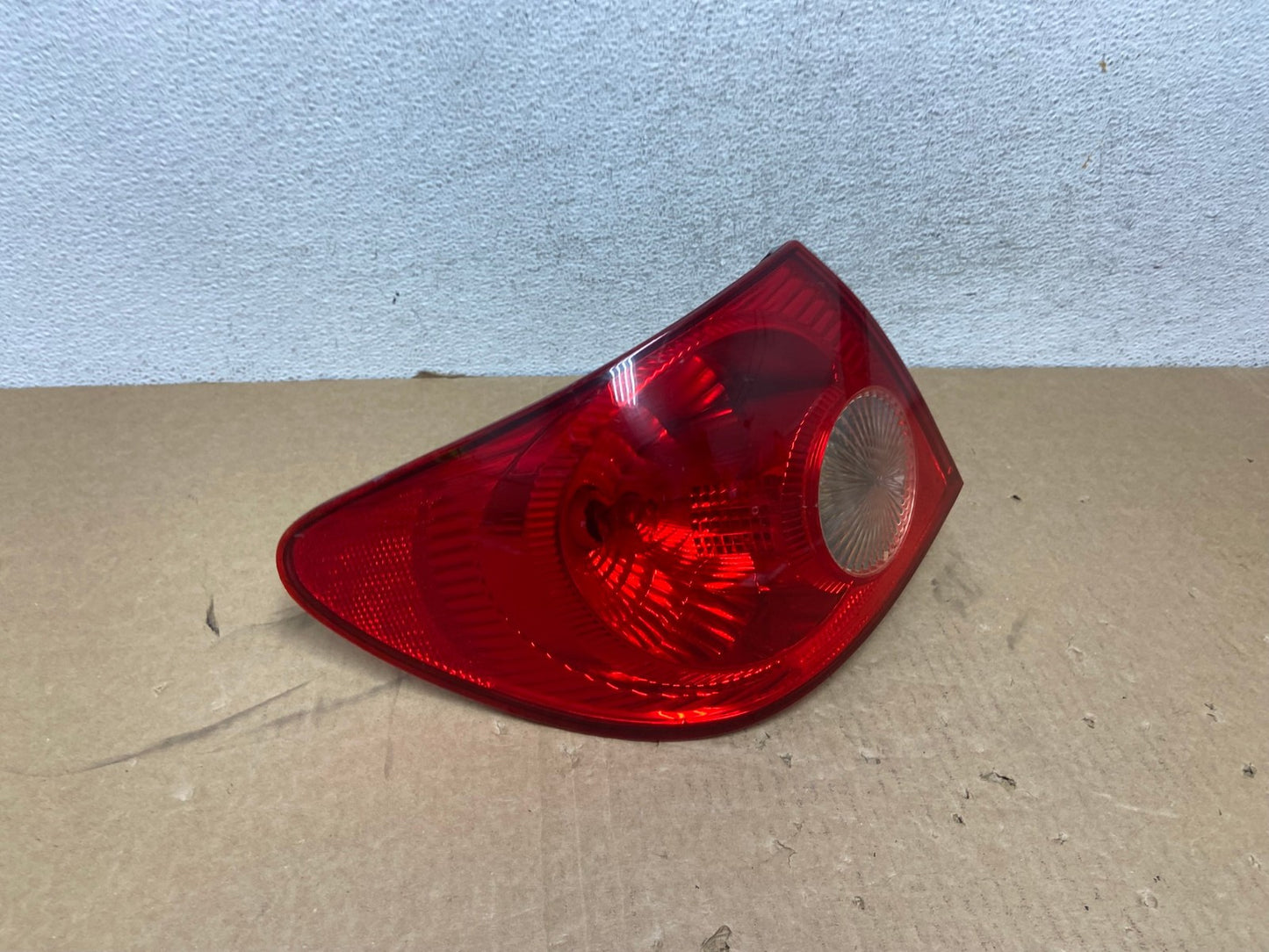 2005 to 2008 Toyota Corolla Left Driver Lh Side Tail Light AF9975 LK2