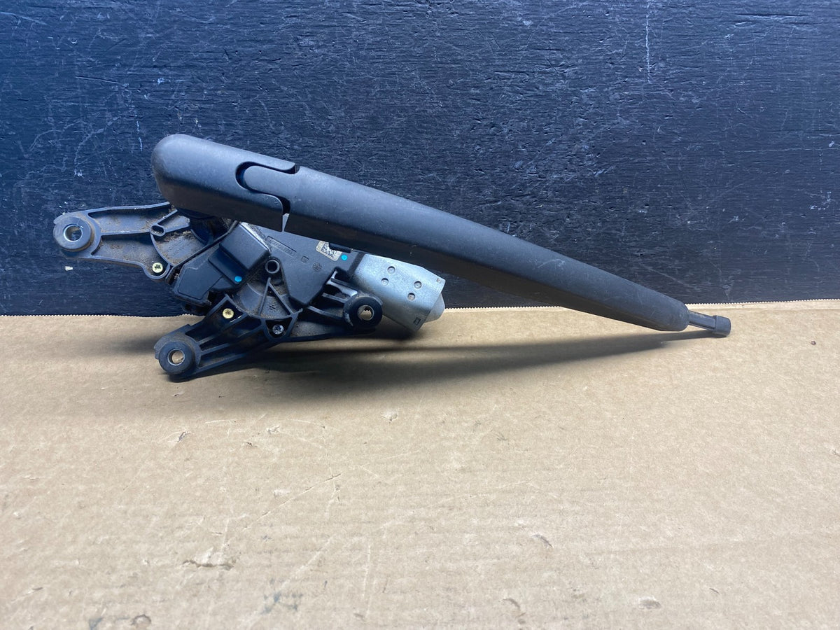 2020 to 2023 Ford Explorer Rear Windshield Wiper Motor af6649 DG0