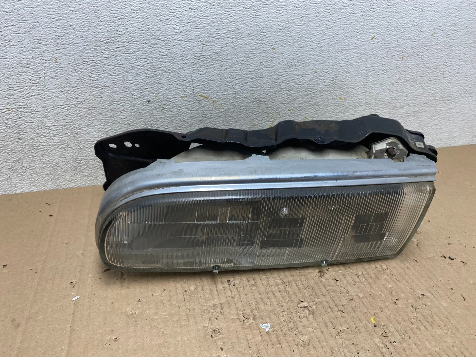1990 to 1993 Infiniti Q45 Left Driver LH Halogen Headlight p9023 DG0