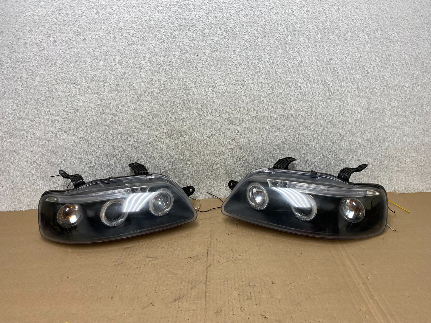 2004 to 2006 Chevrolet Aveo Sedan Aveo5 Left+Right Side Headlights AG46660