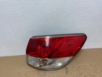 2013 to 2016 Nissan Pathfinder Passenger Right Side Tail Light Oem AC3927 LK0