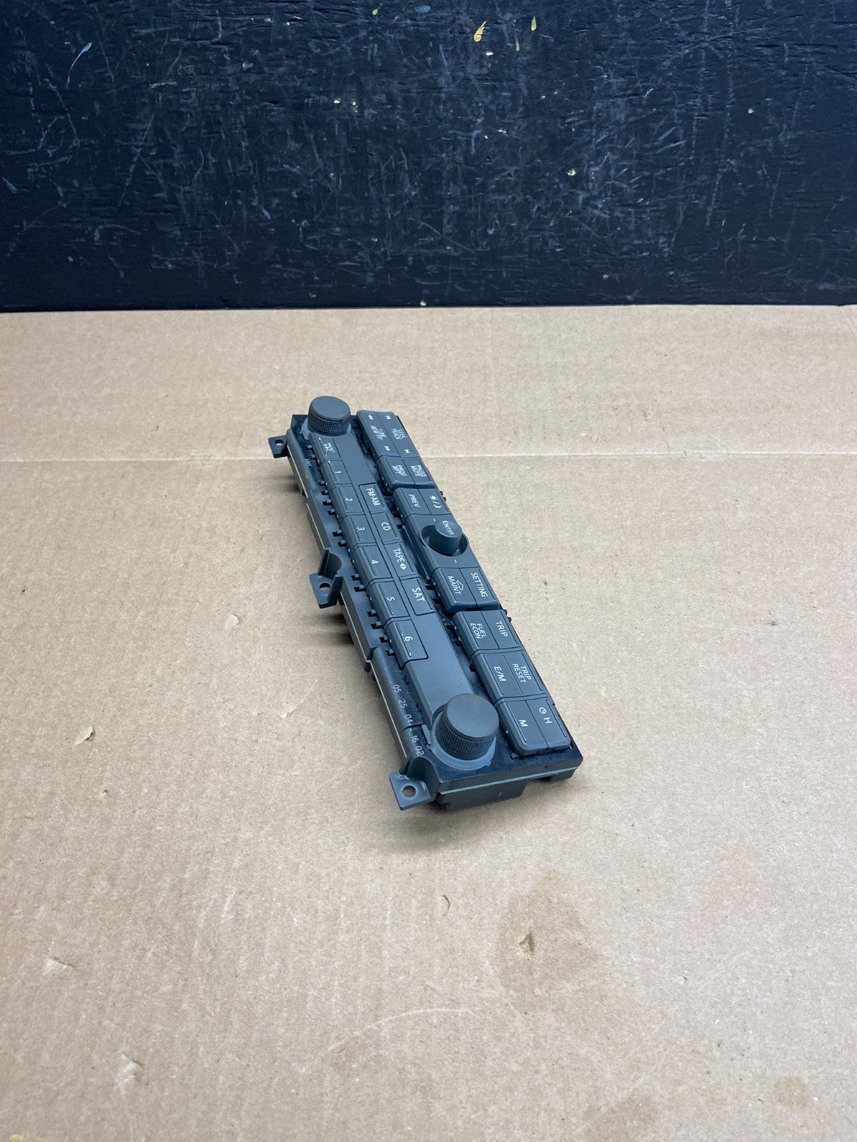 2004 2005 2006 Nissan Maxima Radio AM/FM Control Panel Switches OEM AC6133  DG2