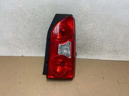 2005 to 2015 Nissan Xterra Right Passenger Rh Side Tail light AH5704 LK0