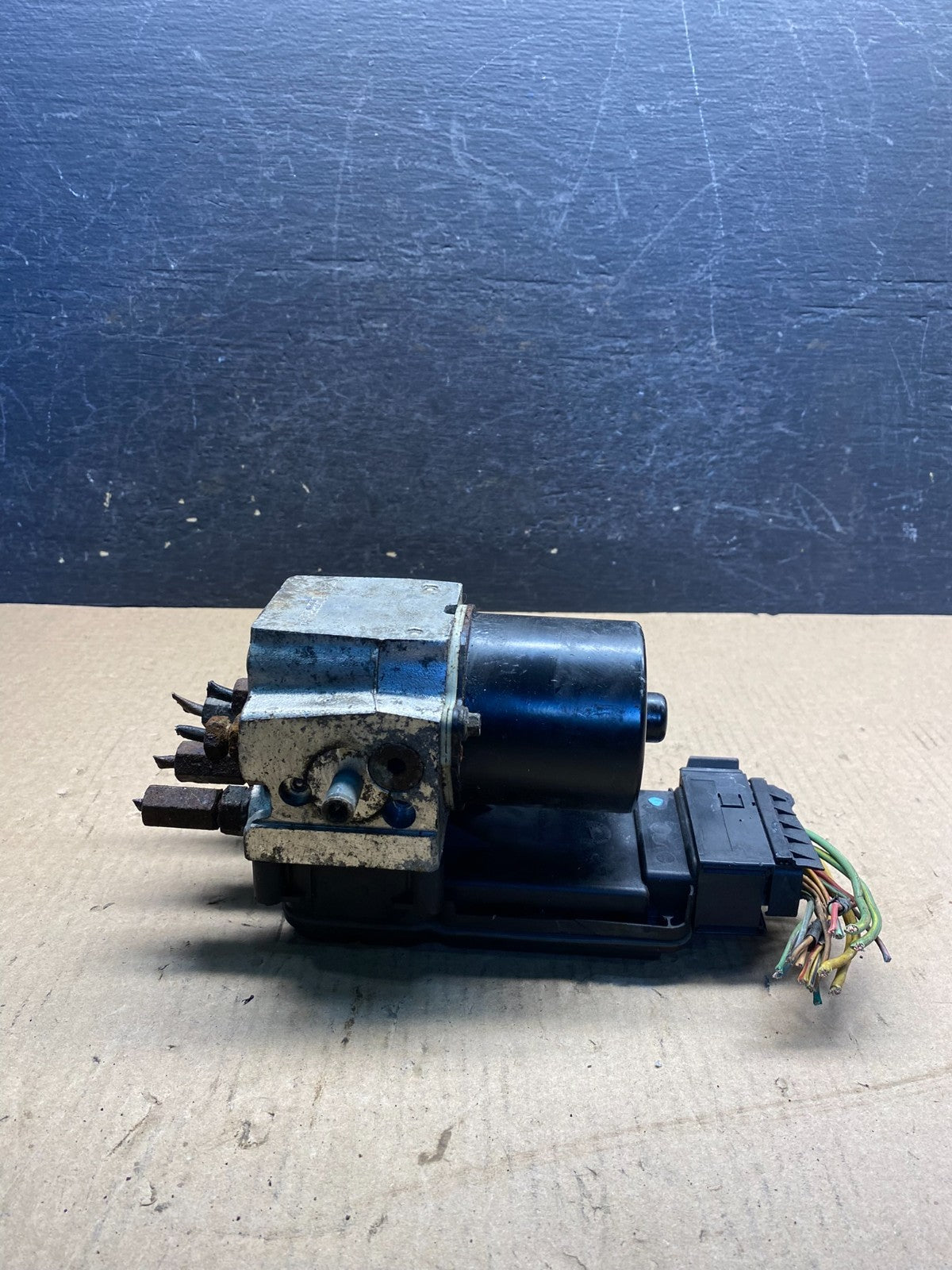 2003 2007 Ford E250 E350 Anti-Lock ABS Antilock Brake Pump ah4652 DG4