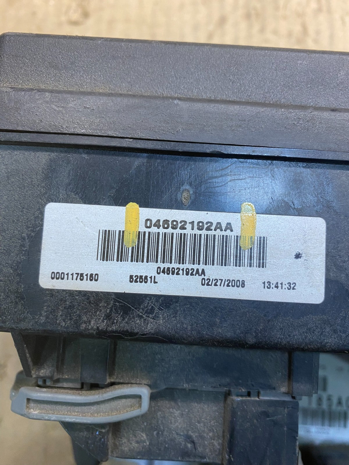 2008 Dodge Durango Multifunction Unit Module Fuse Box Body Control Oe AC0667 DG6
