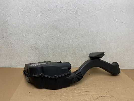 2010-2015 BMW 550i 750i Right Passenger Engine Air Cleaner Filter Bow G71700