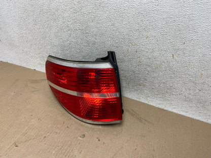 2007 to 2010 Saturn Outlook Left Driver LH Tail Light AH6754 LK2
