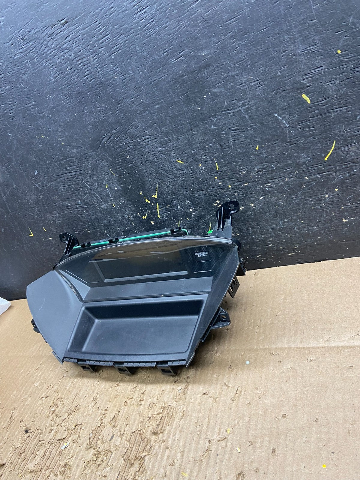 2009 to 2012 OEM Honda Pilot Information Display Screen V7767 DG1