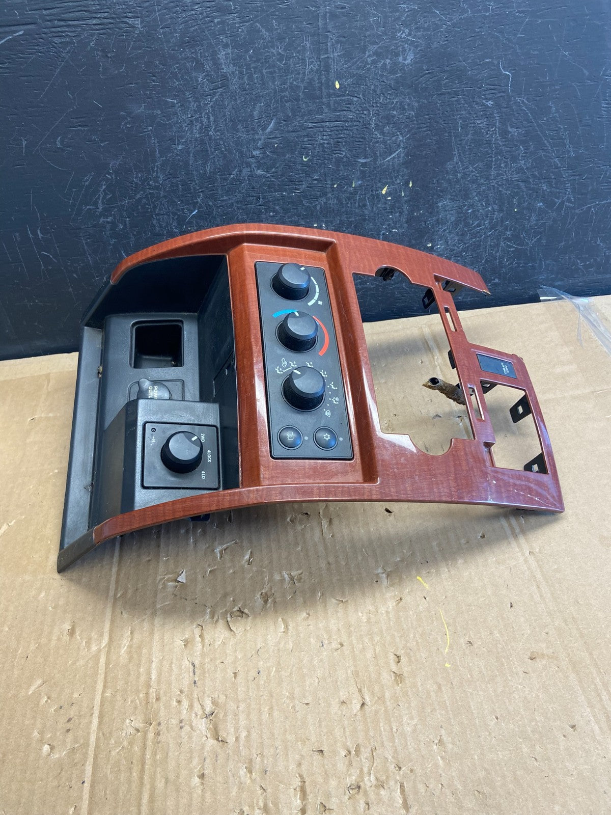 2006 to 2008 Dodge Dakota Dash Climate Temperature Control Radio Bezel AD2203 DG2