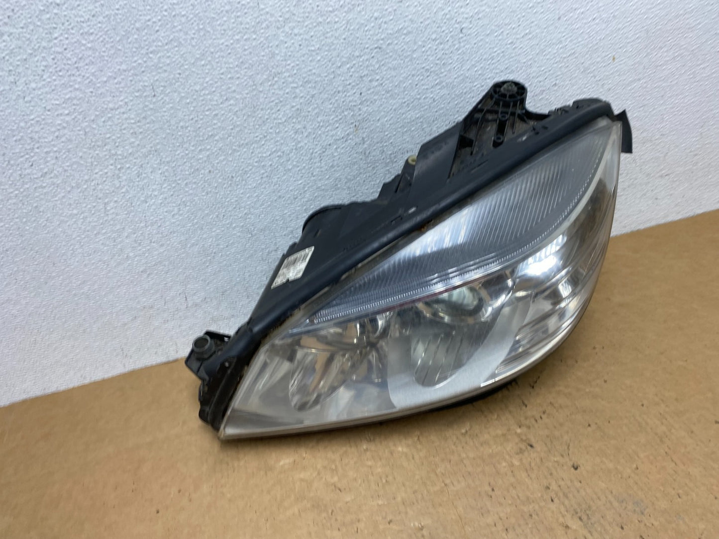 2008-2011 Mercedes C-Class C350 C300 Left Driver Halogen Headlight AD4626 DW2