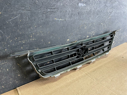 2000 to 2001 Toyota Camry Grille Chrome Shell w/ Black Insert AA8957 DG7