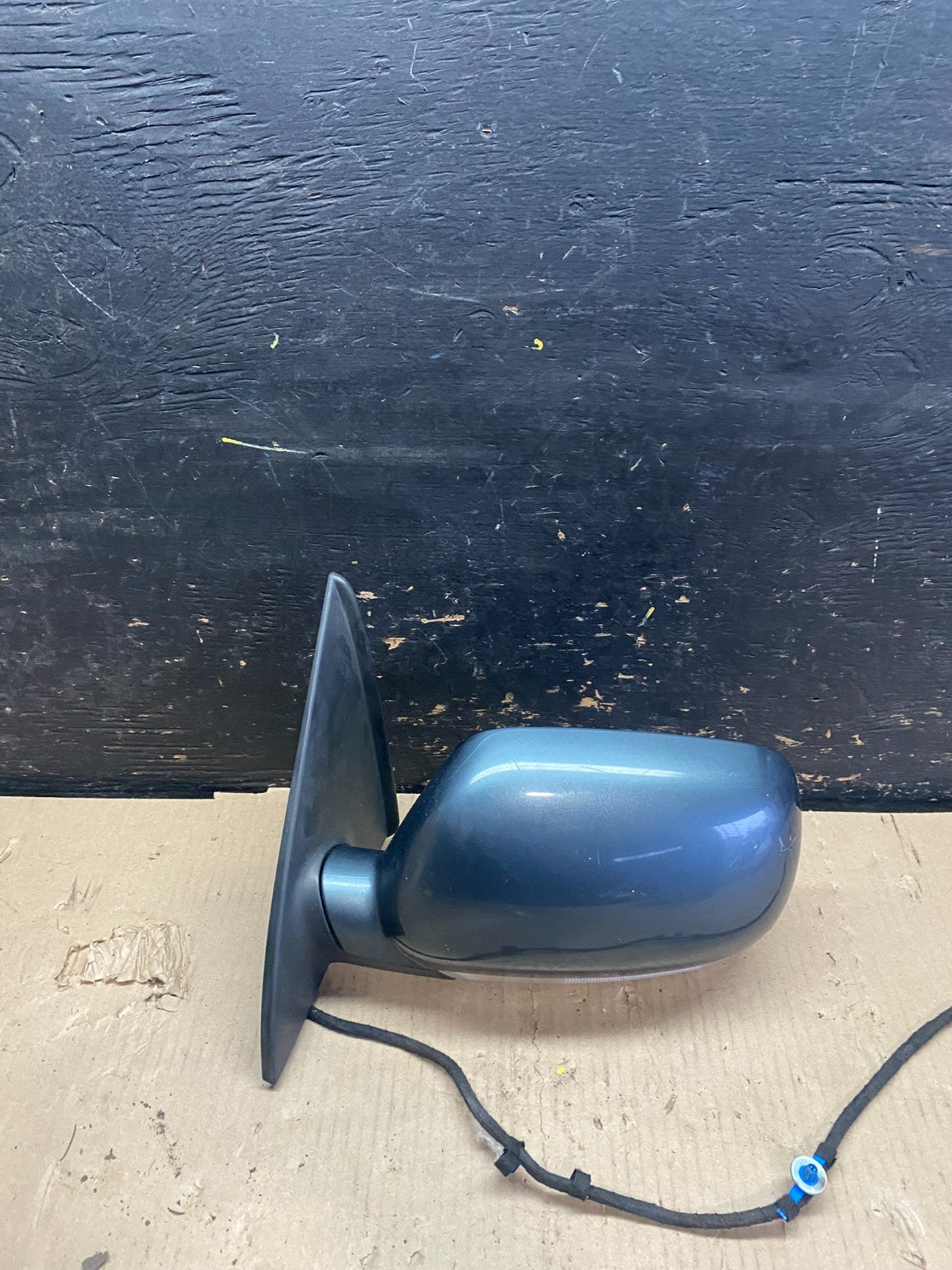 2004 to 2007 Volkswagen Touareg Left Door Power View Door Mirror OEM V3444 IT0