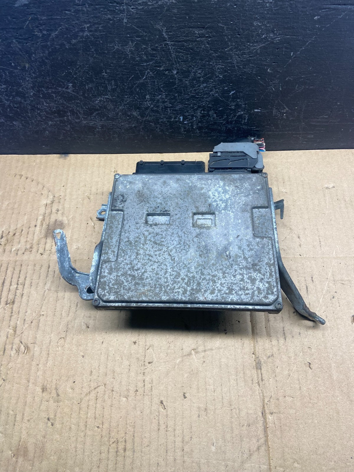 2009 to 2010 Toyota Corolla Engine Control Computer ECU PCM ad1818 DG1