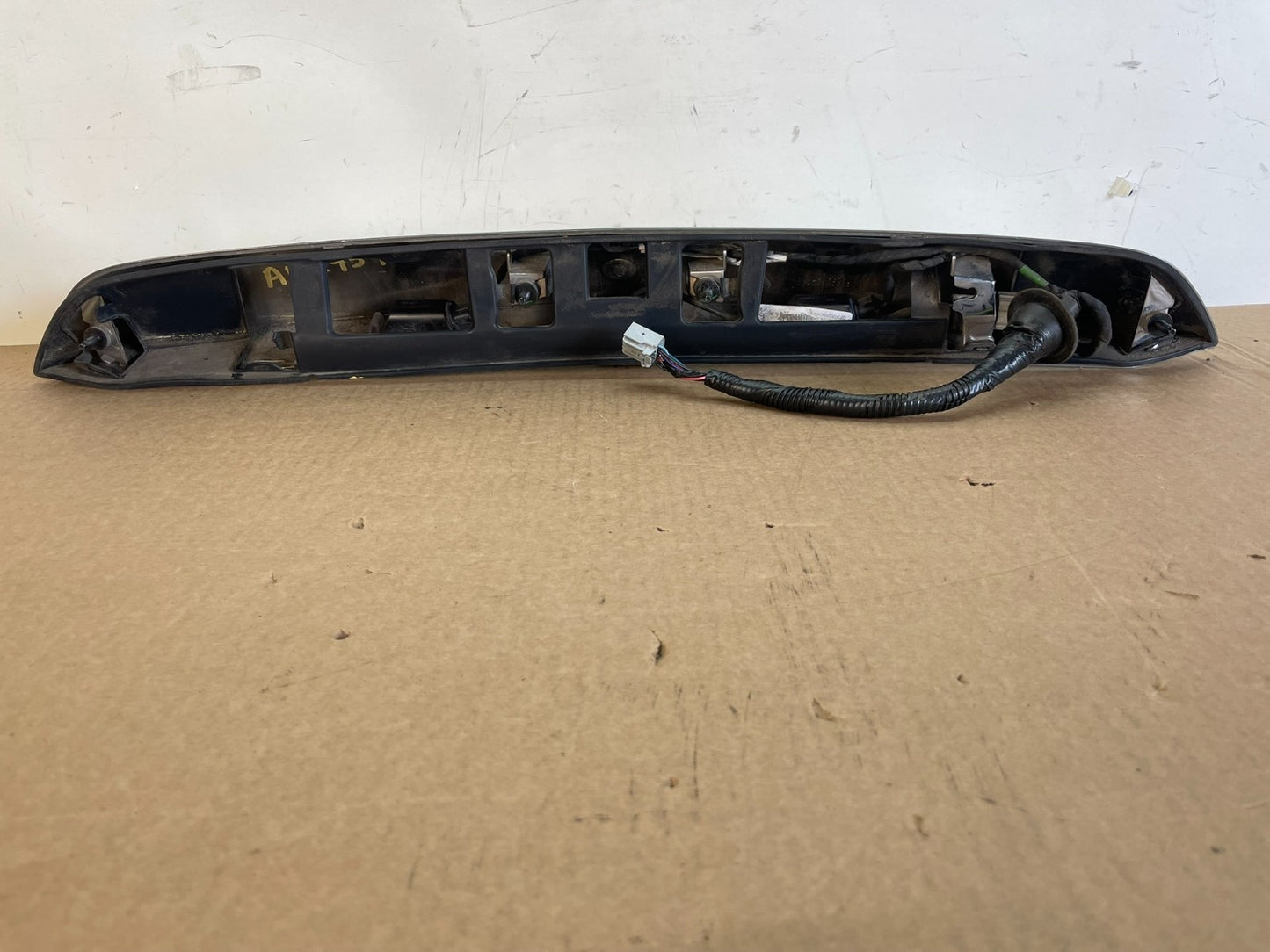 2013 to 2017 Chevrolet Traverse Liftgate Trunk Chrome Molding W/Camera AG2959 DG3